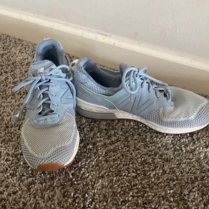 Womens New Balance 574 tennis shoes